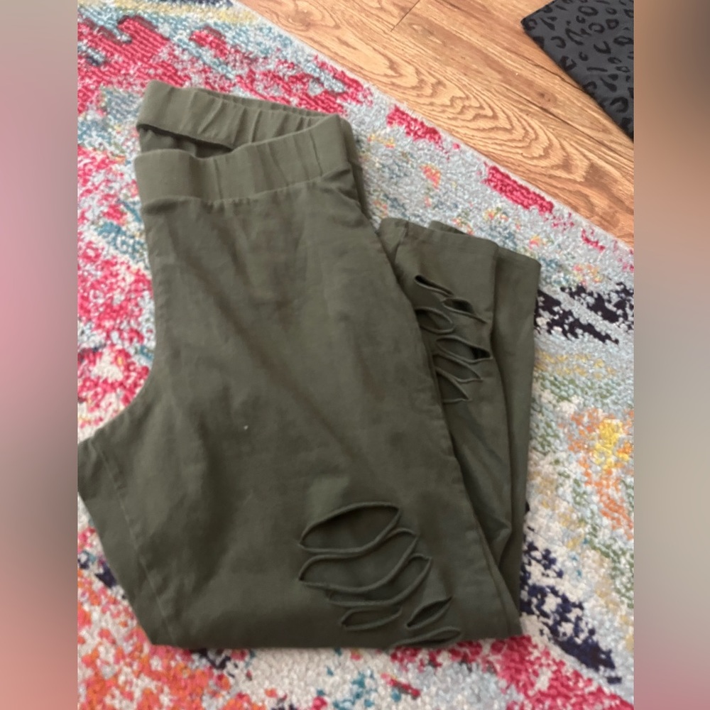 Torrid Destroyed leggings 2